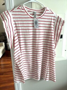 NWT Torrid Belle isle Striped Ruffle Sleeve Tee - White with Red Stripes
